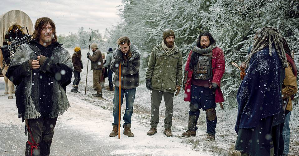 Did The Walking Dead Just Introduce Another Group of Survivors Did The Walking Dead Just Introduce Another Group of Survivors